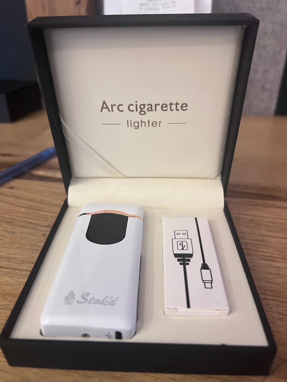 Arc Lighter | Luminous